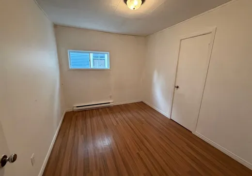 4-Plex à vendre - 880-886 Boul. des Bois-Francs S., Victoriaville, G6P 5W2
