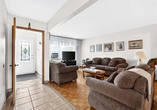 4-Plex à vendre - 409-415 Boul. Ivan-Pavlov, Laval (Vimont), H7M 4J4