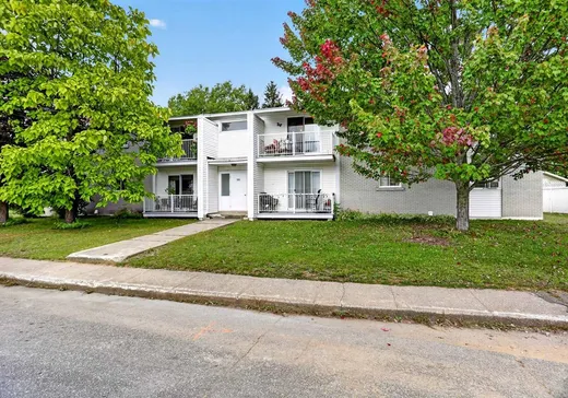 4-Plex à vendre - 965 Rue De Mézy, Trois-Rivières, G8T7E5