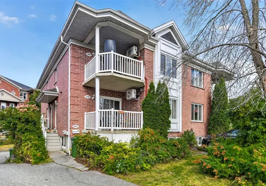 5-Plex à vendre - 866-880 Rue de Mont-Brome, Sherbrooke, J1L 2V9
