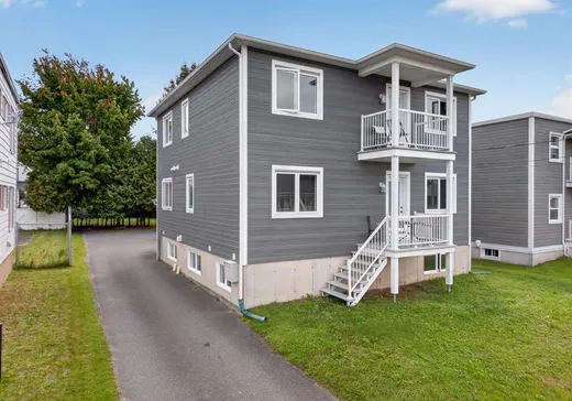 Triplex à vendre - 1573-1577 Rue Jogues, Drummondville, J2B4Y4
