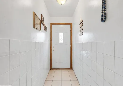 5-Plex for Sale - 8930-8936 Rue de Provence, Montreal (Saint-Leonard), H1R 2W3