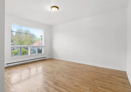 Triplex for Sale - 623-627 Rue Monty, Laval (Saint-François), H7A 2C7