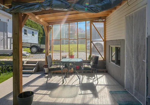 Triplex à vendre - 1634-1638 Av. Ste-Thérèse, Plessisville, G6L 2S3