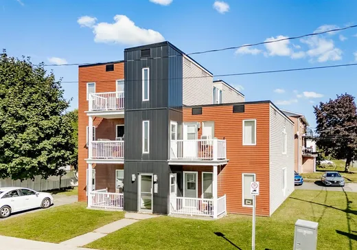 5-Plex à vendre - 629 Rue St-François, Granby, J2G 7R7