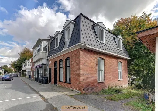 Duplex à vendre - 5700-5702 Rue Foster, Waterloo, J0E2N0