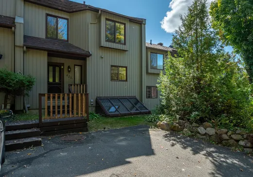 Duplex à vendre - 1625-423 Rue du Bourg-du-Lac, Sainte-Adèle, J8B3A2