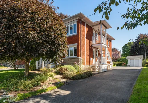 Duplex à vendre - 755-757 Rue du Collège, Farnham, J2N2L8