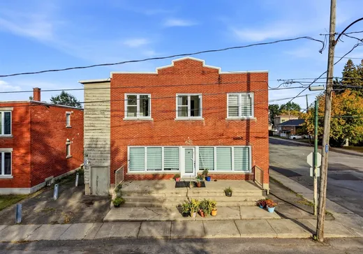 Triplex à vendre - 83-85 Av. Plamondon, Drummondville, J2C3V9