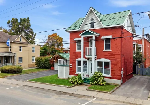 Duplex for Sale - 439-441 Rue Heriot, Drummondville, J2B 1B4