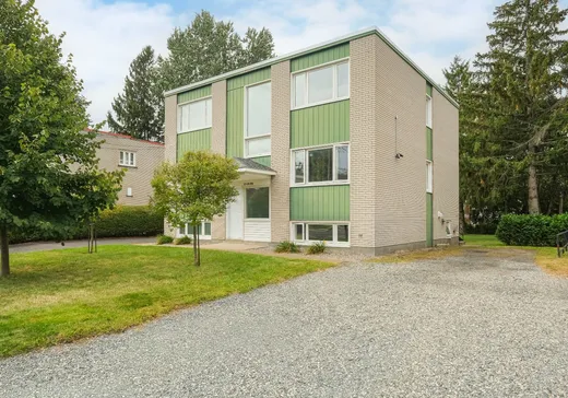 Triplex for sale - 122 Rue Lafrance O., Saint-Basile-le-Grand, J3N1C4