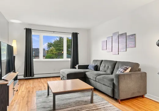 Triplex à vendre - 122 Rue Lafrance O., Saint-Basile-le-Grand, J3N 1C4