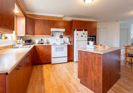 4-Plex à vendre - 1859 Rue Pruneau, Saint-Maurice, G0X 2X0