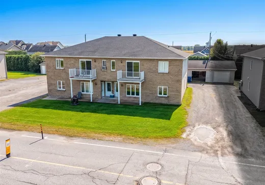 4-Plex for Sale - 1863 Rue Pruneau, Saint-Maurice, G0X 2X0