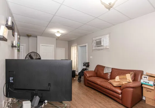 5-Plex à vendre - 641 1re Rue O., Barraute, J0Y 1A0