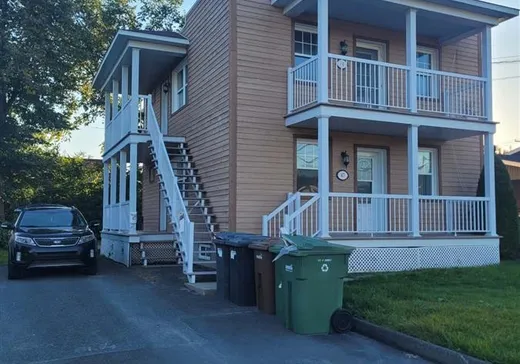 Duplex à vendre - 47-49 Rue Valois, Drummondville, J2C2T5