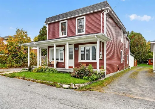 Duplex à vendre - 5121-5125 Ch. des Pionniers, St-Mathieu-Du-Parc, G9T 3N5