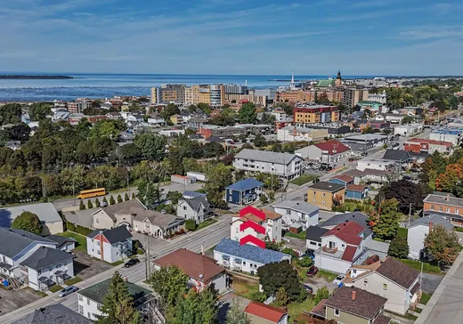 Triplex for Sale - 237-241 Rue St-Jean-Baptiste O., Rimouski, G5L 4J6