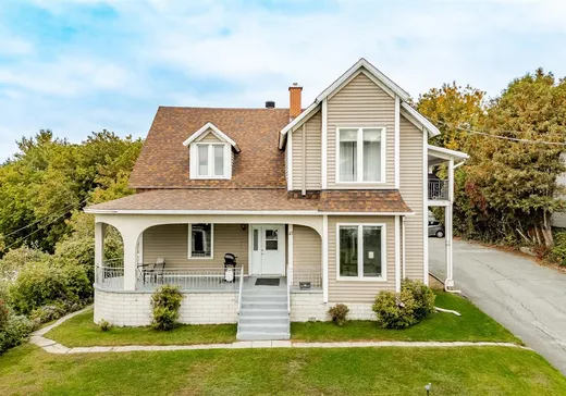 4-Plex à vendre - 47-49 Rue St-Georges, Windsor, J1S1J2