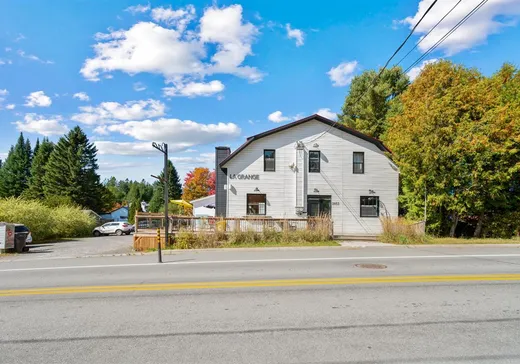 5-Plex à vendre - 2053 Ch. de Ste-Lucie, Ste-Lucie, J0T 2J0