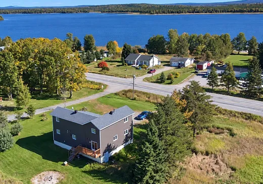 Duplex for Sale - 374-374A Route 113 S., Senneterre, J0Y 2M0