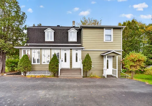Triplex à vendre - 3467-3471 Av. St-Augustin, Breakeyville, G6Z 8G6
