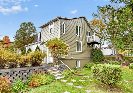 Triplex à vendre - 3467-3471 Av. St-Augustin, Breakeyville, G6Z 8G6