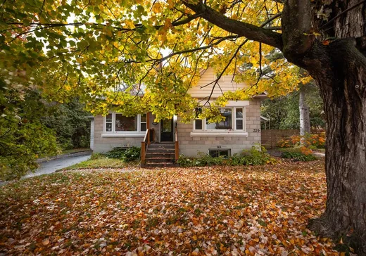Triplex for Sale - 327-329 Rue St-Michel, Sherbrooke, J1E 2K9