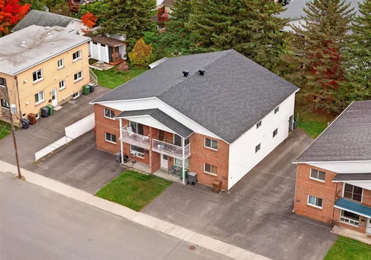 4-Plex à vendre - 895 113e Avenue, Drummondville, J2B 4J8