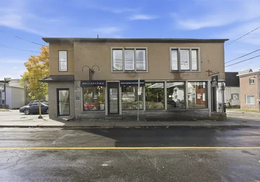 Triplex for Sale - 186-198 Rue St-Patrice O., Magog, J1X 1W1