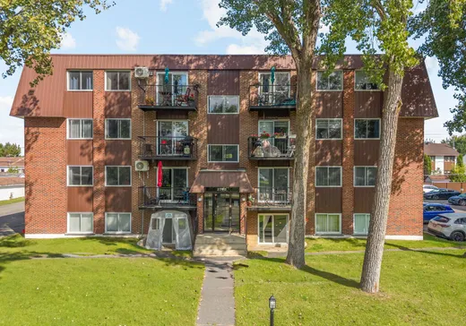 5-Plex for Sale - 2725-2775 Boul. des Érables, Massueville, J3R 5B7