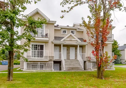 5-Plex à vendre - 1626 Rue du Tournesol, Saint-Lazare, J7T 3M6