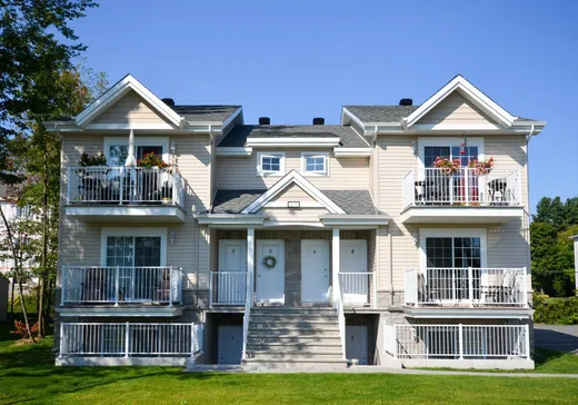 5-Plex à vendre - 1638 Rue du Tournesol, Saint-Lazare, J7T3M6