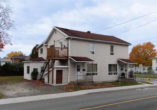 5-Plex for sale - 1973-1977 Av. St-Edouard, Plessisville, G6L2L1
