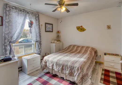 5-Plex for Sale - 1973-1977 Av. St-Edouard, Plessisville, G6L 2L1