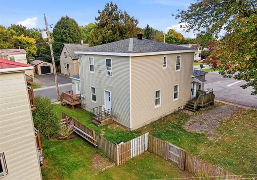 Duplex for Sale - 115 Rue Gosselin, Farnham, J2N 1S5