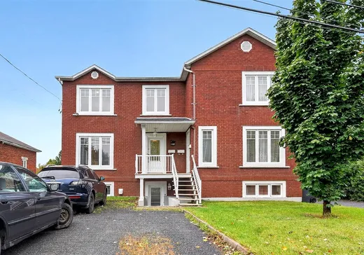 4-Plex à vendre - 2489 Boul. Mercure, Drummondville, J2A1G3