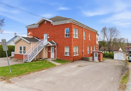 5-Plex à vendre - 665-667 Rue Patricia, Sherbrooke, J1G 2P1