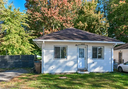 Triplex à vendre - 160-180 48e Avenue, Deux-Montagnes, J0N 1M0