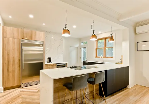 Triplex for Sale - 465-467 Rue de l'Ontario, Eastman, J0E 1P0