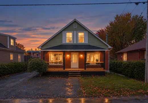 Duplex for Sale - 349-351 8e Avenue S., Sherbrooke, J1G 2P8
