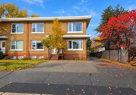 Triplex à vendre - 519-521 Rue Perreault E., Rouyn-Noranda, J9X 3C7