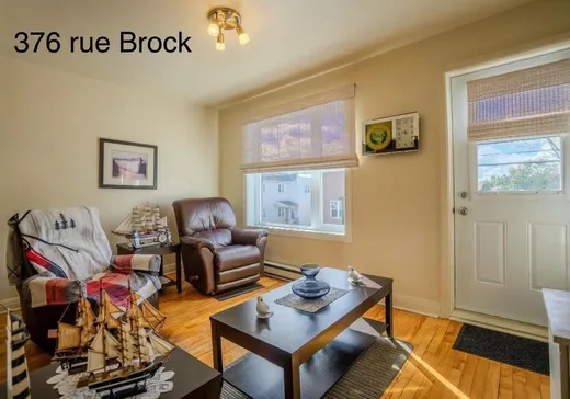 Duplex à vendre - 374-376 Rue Brock, Drummondville, J2B 1C7