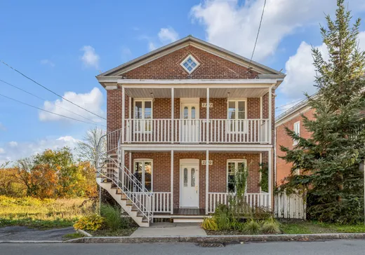 Duplex à vendre - 2370-2372 Av. Royale, Beauport, G1C 1R4