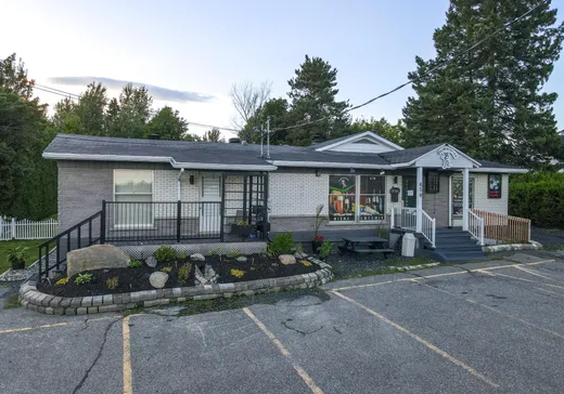 Duplex for Sale - 650-654 Av. de St-Jean-de-la-Lande, Saint-Georges, G5Z 0L3