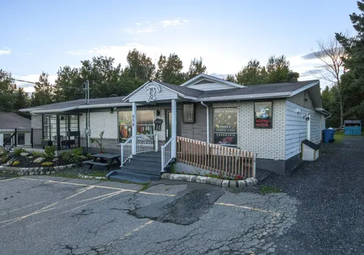 Duplex for Sale - 650-654 Av. de St-Jean-de-la-Lande, Saint-Georges, G5Z 0L3