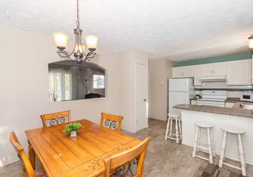 Triplex à vendre - 1555 Boul. Forest, Val-d'Or, J9P 4W8