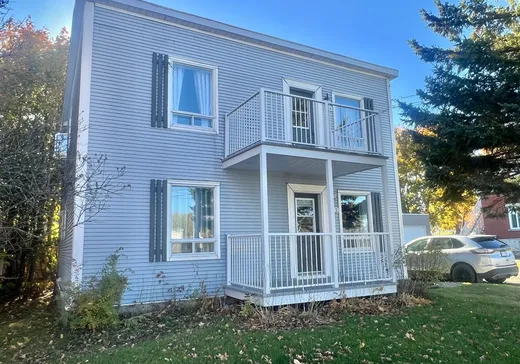 Duplex for Sale - 332-334 Rue Laurier, Asbestos, J1T 2H5