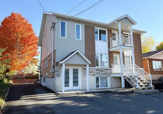 Triplex for Sale - 120-124 Rue St-Félix, St-Cyrille-De-Wendover, J0C 1A0