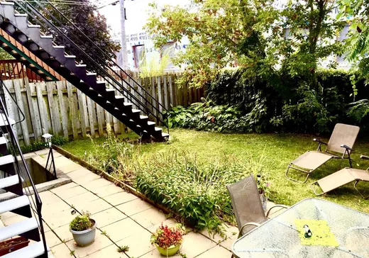 Triplex à vendre - 978 Rue Laurin, Laval (Sainte-Dorothee), H7X 2L1